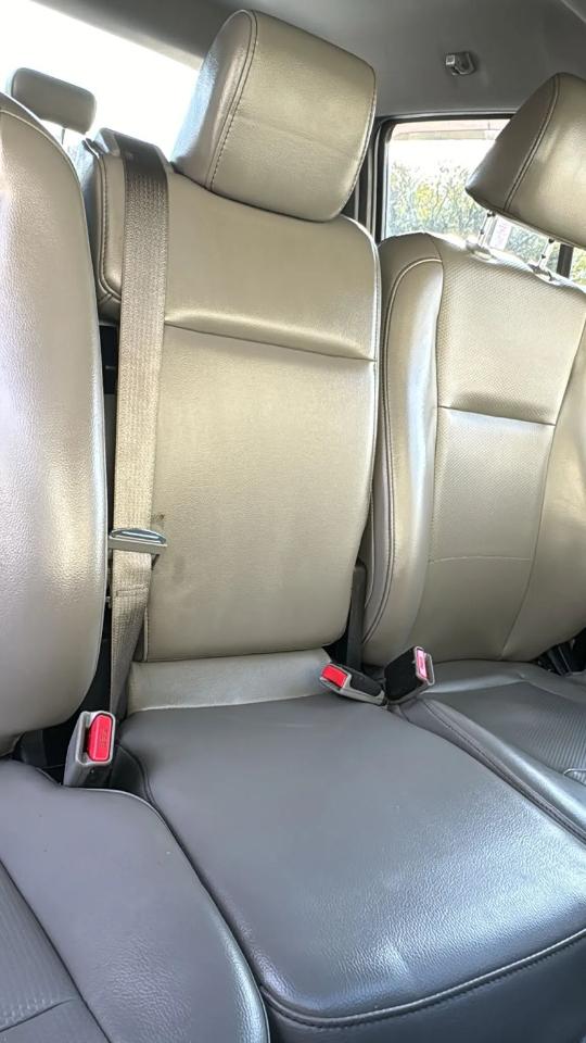 Ford Super Duty F-350 DRW Lariat 4WD Crew Cab 179" WB 60" CA 2017