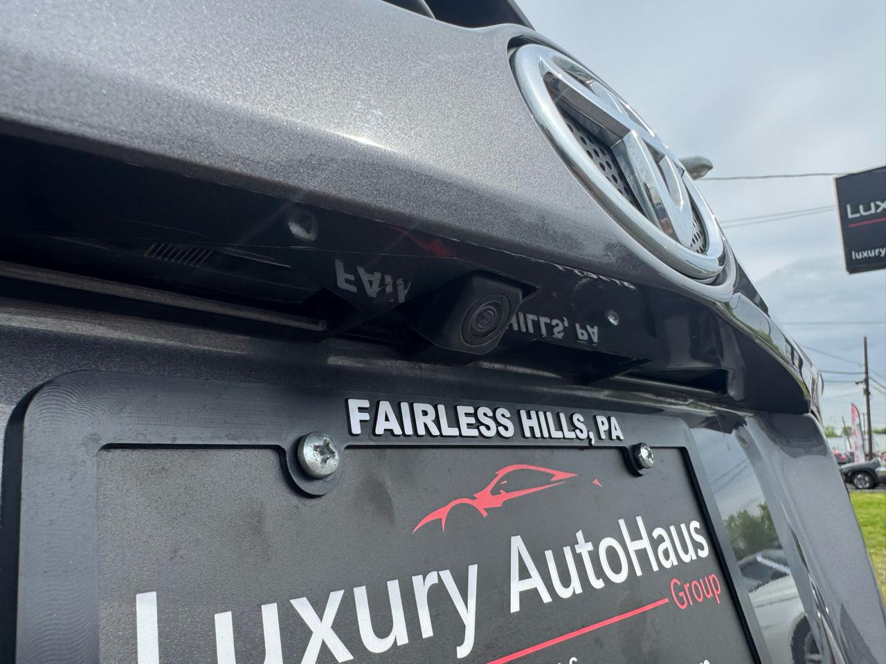 Toyota RAV4 LE AWD (Natl) 2017