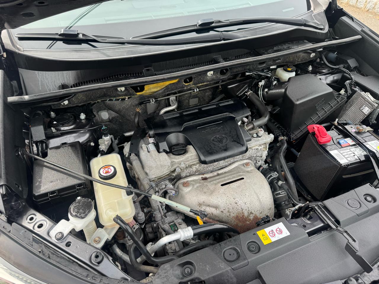 Toyota RAV4 LE AWD (Natl) 2017