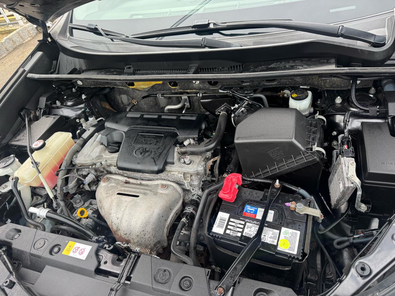 Toyota RAV4 LE AWD (Natl) 2017