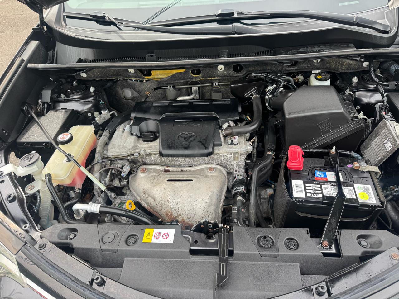 Toyota RAV4 LE AWD (Natl) 2017