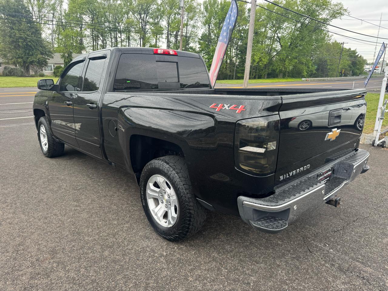 Chevrolet Silverado 1500 4WD Double Cab 143.5" LT w/1LT 2018