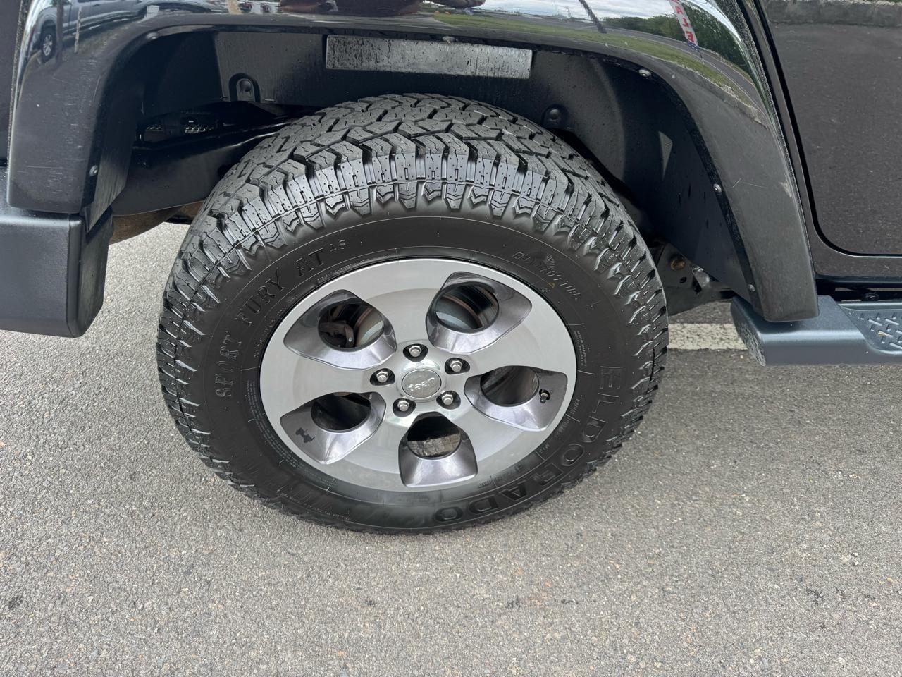 Jeep Wrangler Unlimited 4WD 4dr Sahara 2016