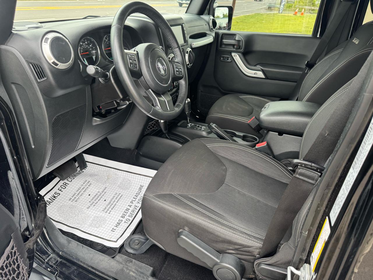 Jeep Wrangler Unlimited 4WD 4dr Sahara 2016