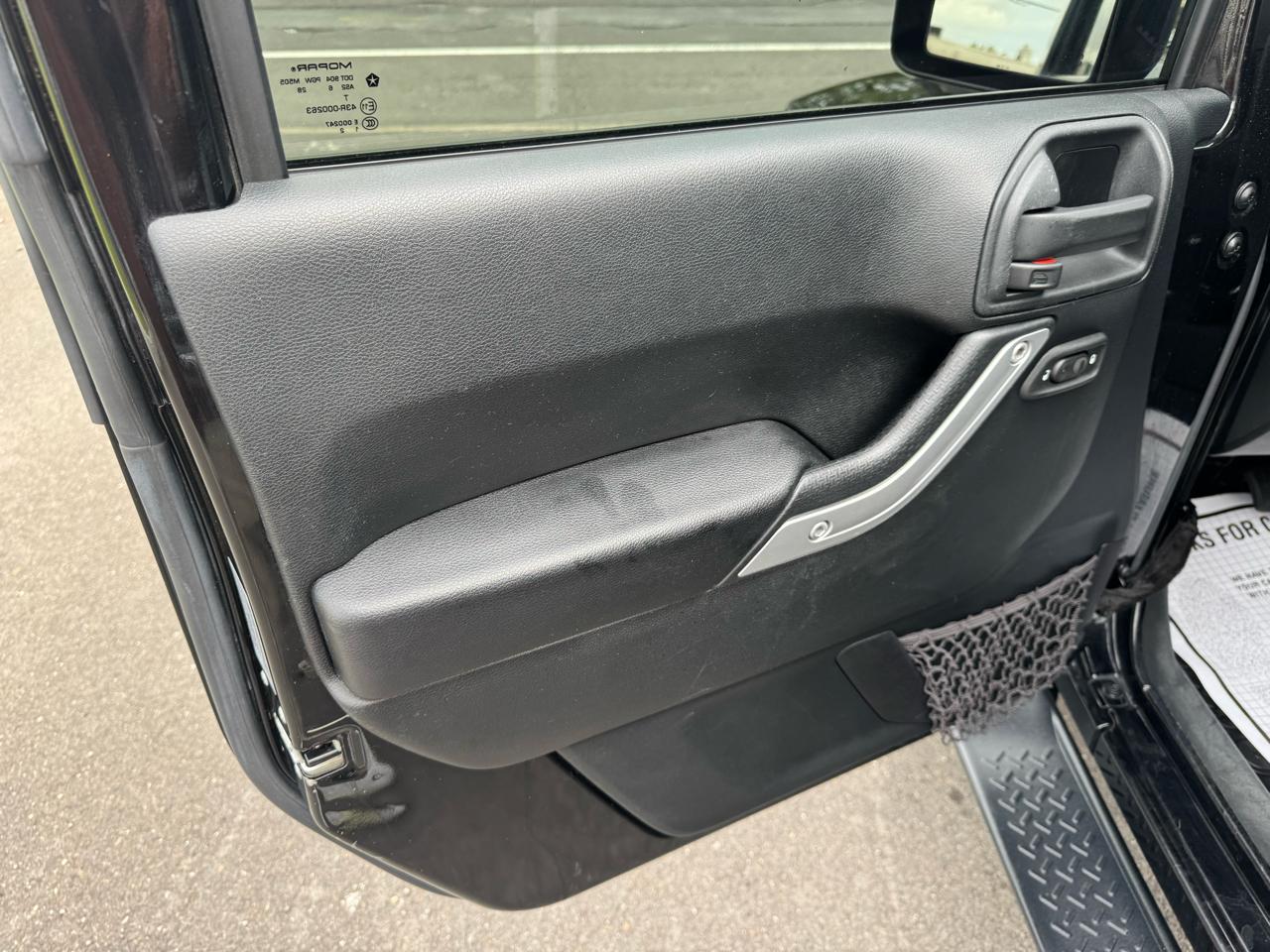Jeep Wrangler Unlimited 4WD 4dr Sahara 2016