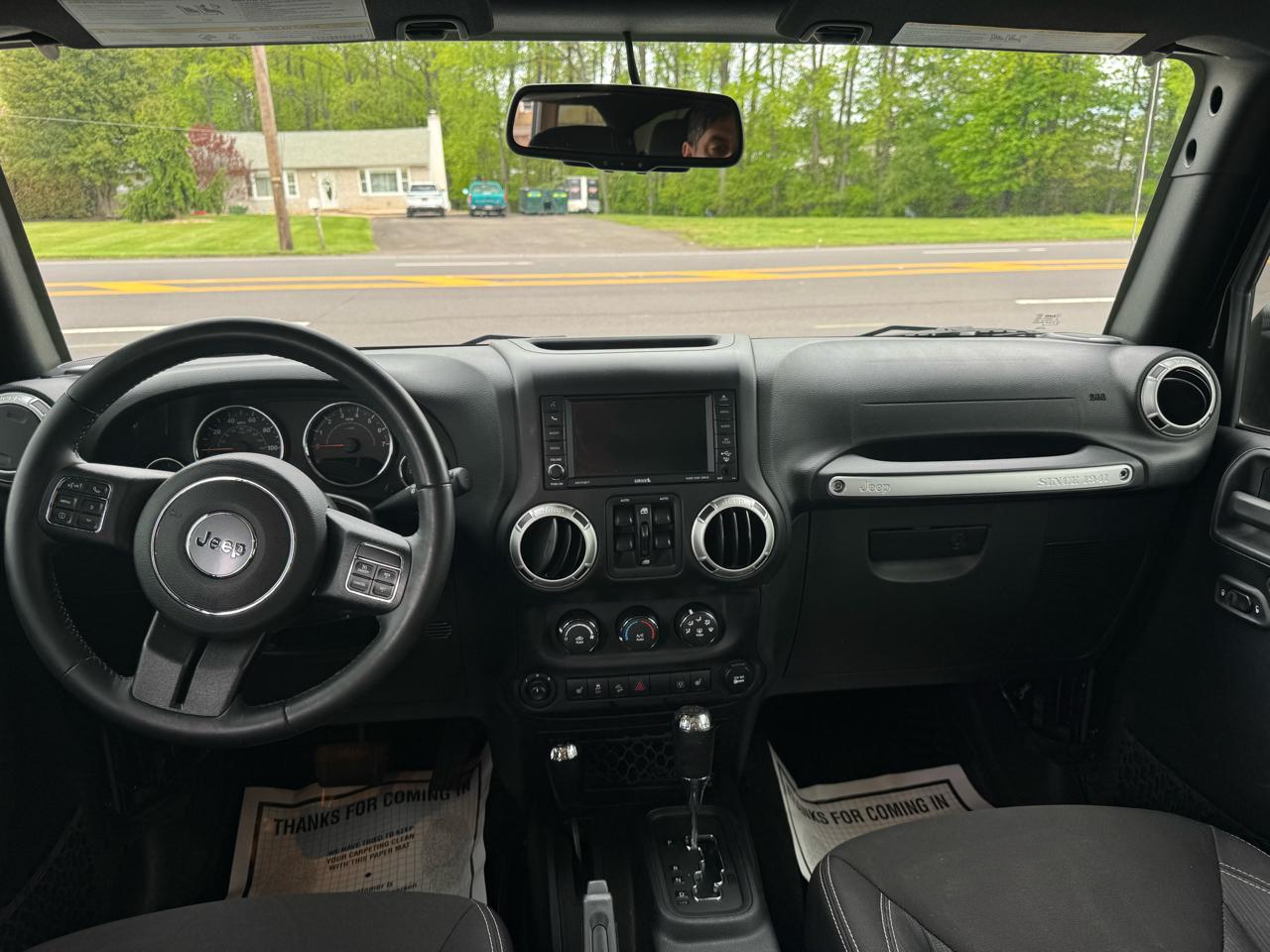 Jeep Wrangler Unlimited 4WD 4dr Sahara 2016