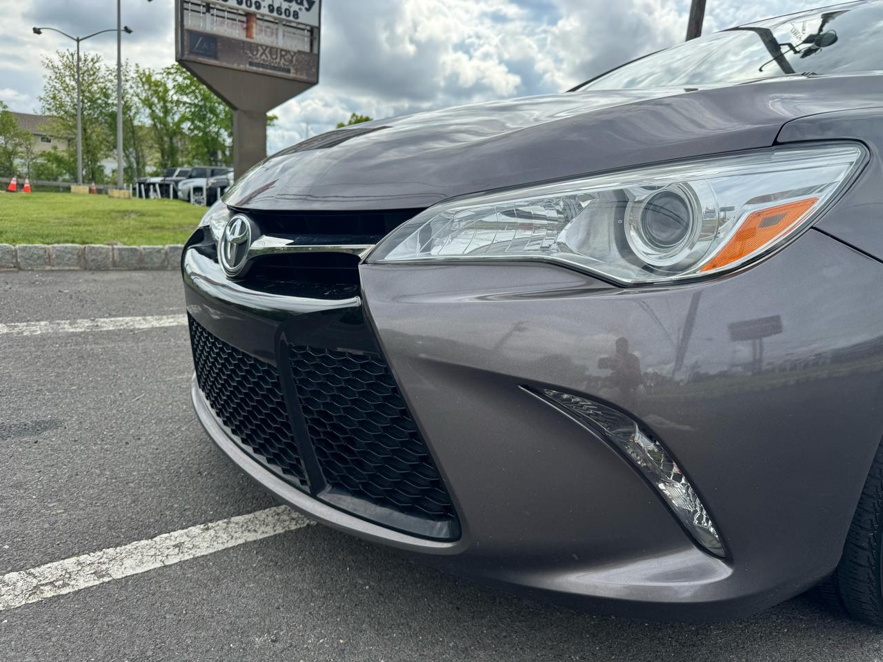Toyota Camry 4dr Sdn I4 Auto SE w/Special Edition Pkg (Natl) 2016