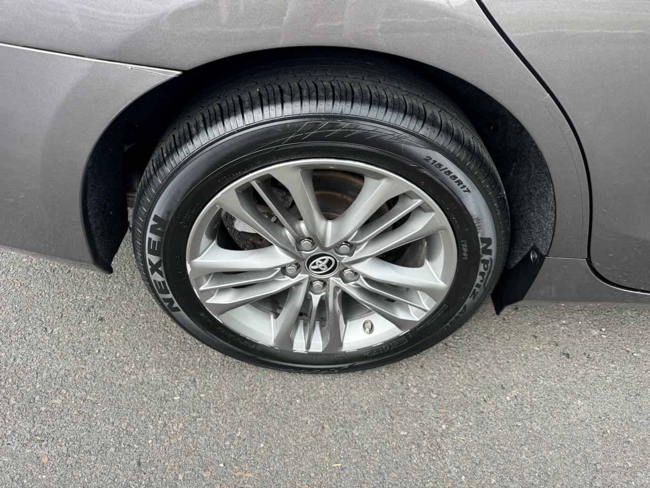 Toyota Camry 4dr Sdn I4 Auto SE w/Special Edition Pkg (Natl) 2016