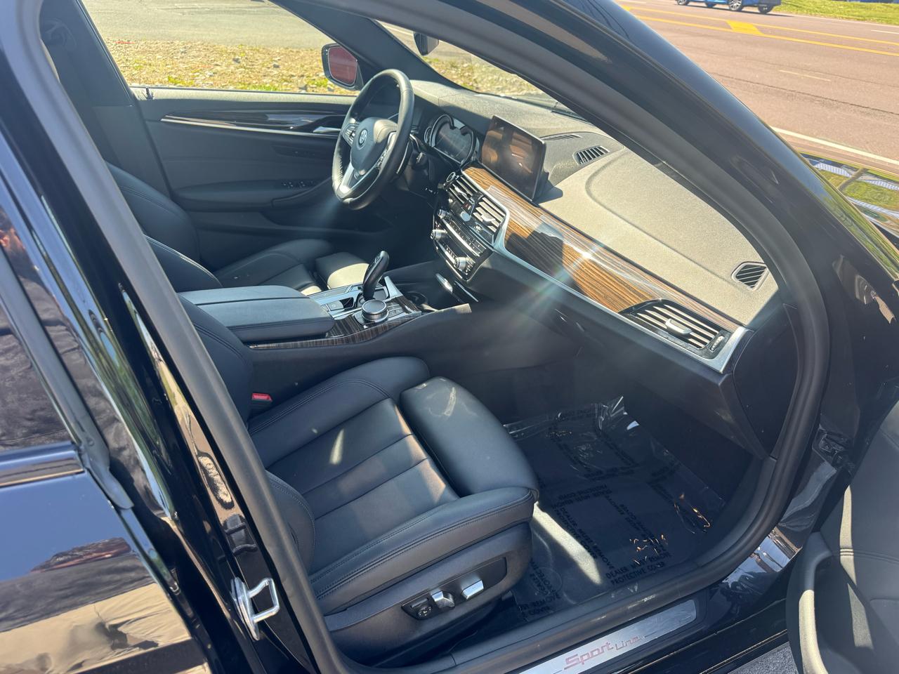 BMW 5 Series 530i xDrive Sedan 2019