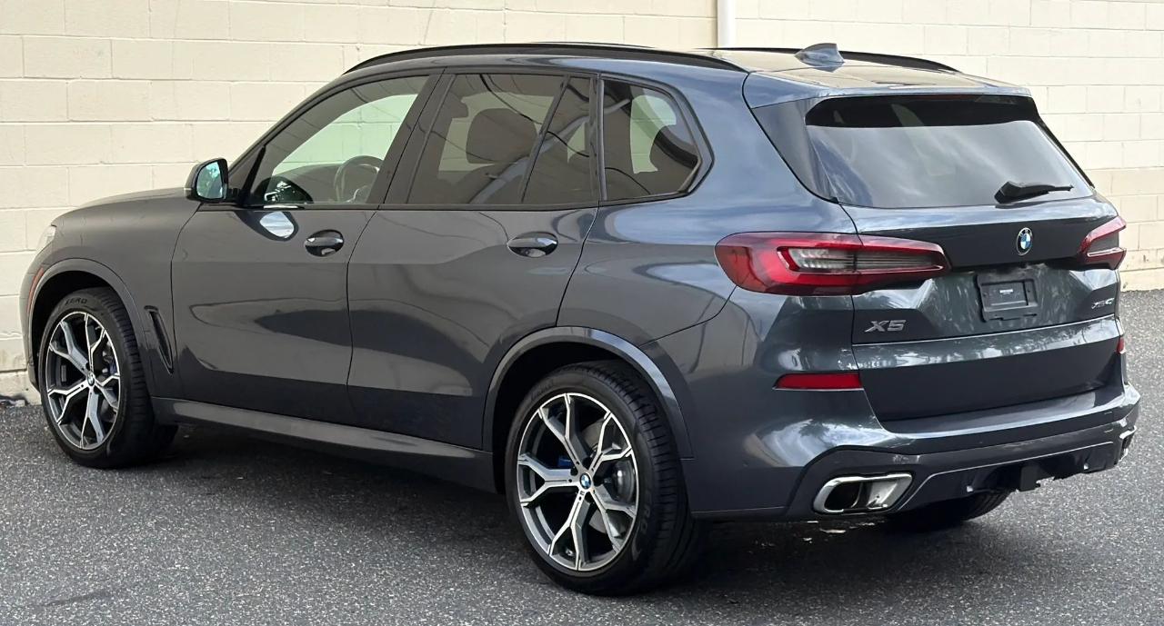 BMW X5 xDrive40i Sports Activity Vehicle 2021