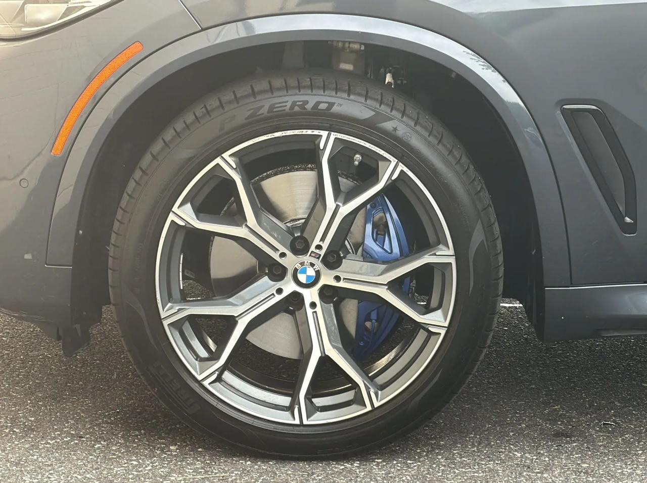 BMW X5 xDrive40i Sports Activity Vehicle 2021