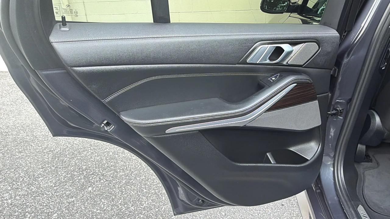 BMW X5 xDrive40i Sports Activity Vehicle 2021