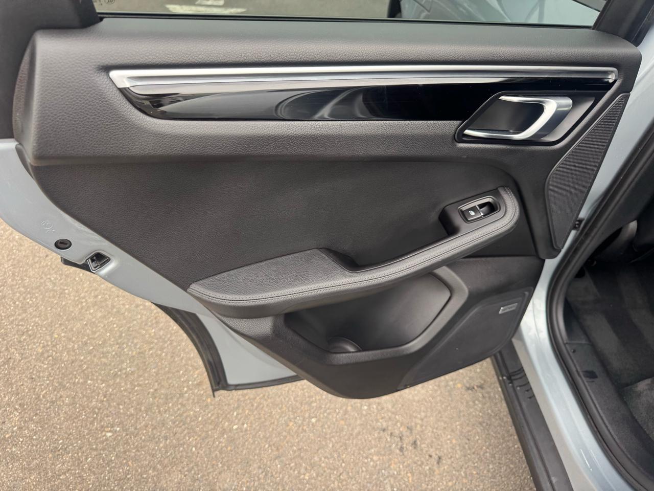 Porsche Macan AWD 2019