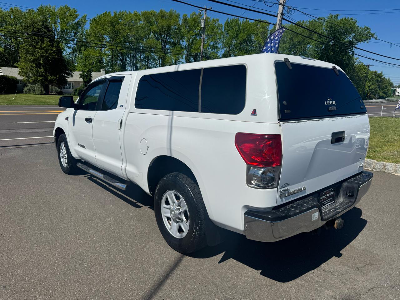 Toyota Tundra 4WD Double 145.7" 5.7L V8 SR5 (Natl 2007