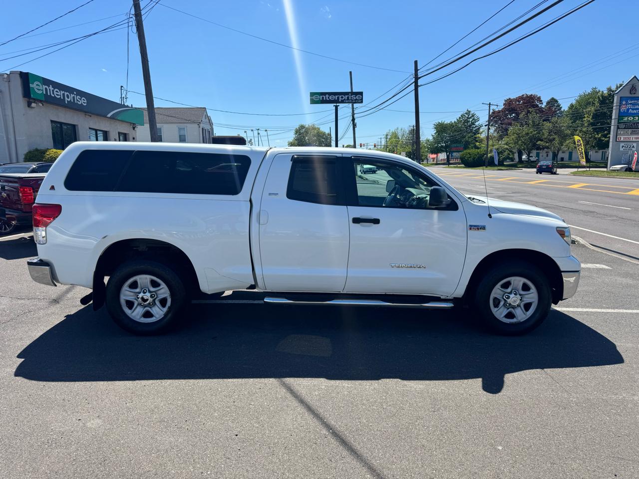 Toyota Tundra 4WD Double 145.7" 5.7L V8 SR5 (Natl 2007