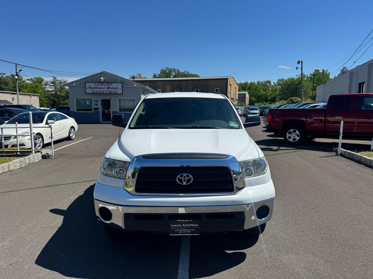 Toyota Tundra 4WD Double 145.7" 5.7L V8 SR5 (Natl 2007