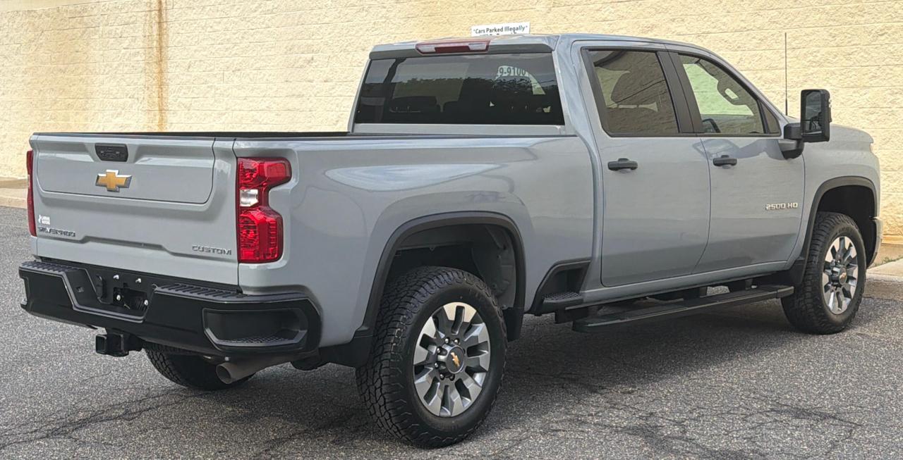 Chevrolet Silverado 2500HD 4WD Crew Cab 159" Custom 2025