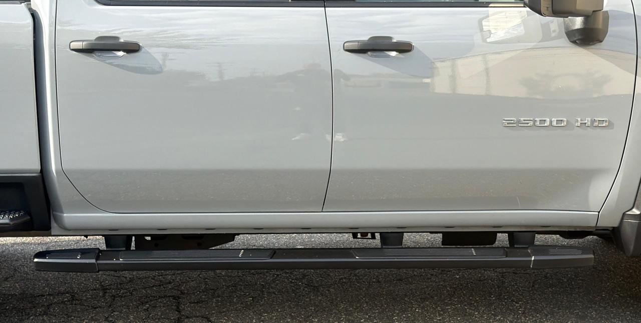 Chevrolet Silverado 2500HD 4WD Crew Cab 159" Custom 2025