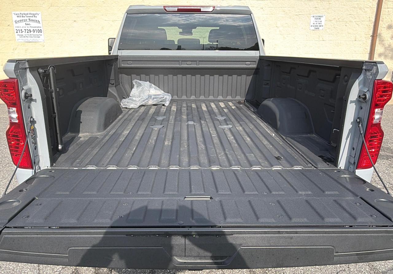 Chevrolet Silverado 2500HD 4WD Crew Cab 159" Custom 2025