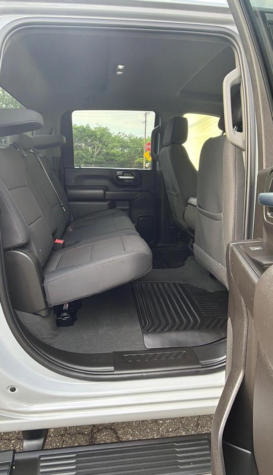 Chevrolet Silverado 2500HD 4WD Crew Cab 159" Custom 2025