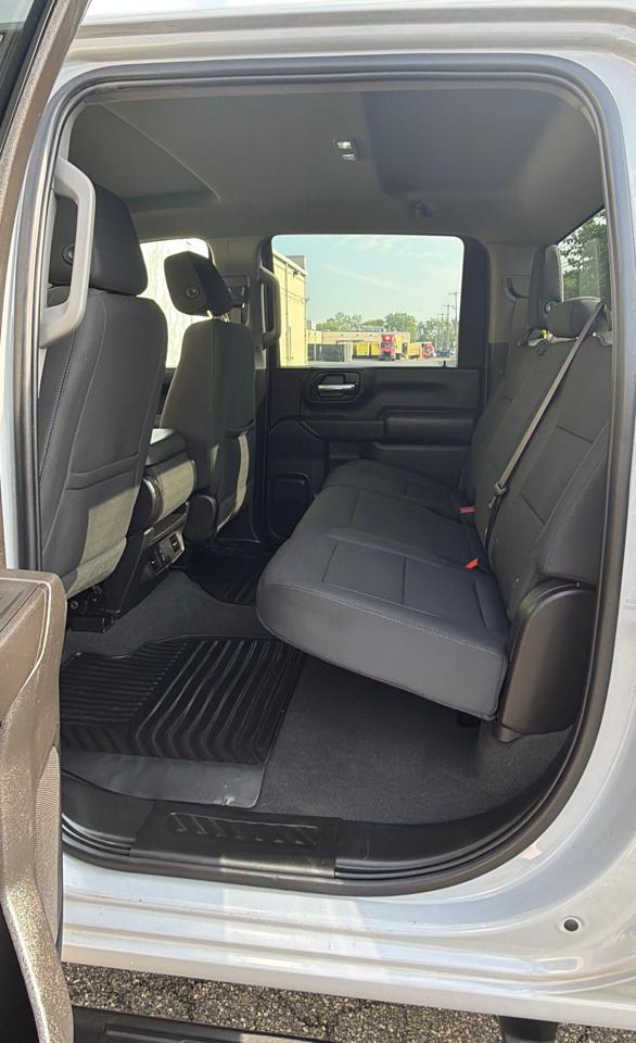 Chevrolet Silverado 2500HD 4WD Crew Cab 159" Custom 2025