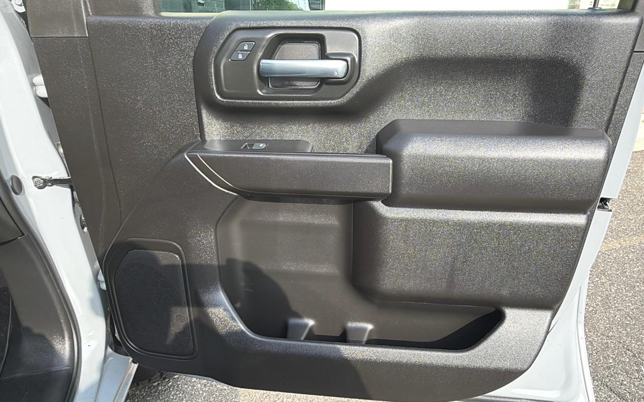 Chevrolet Silverado 2500HD 4WD Crew Cab 159" Custom 2025