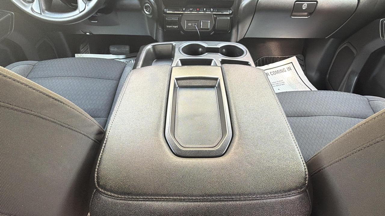 Chevrolet Silverado 2500HD 4WD Crew Cab 159" Custom 2025