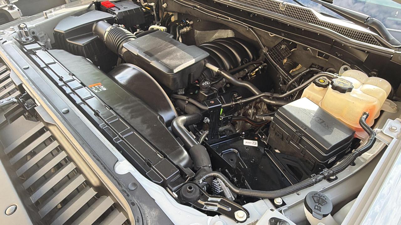 Chevrolet Silverado 2500HD 4WD Crew Cab 159" Custom 2025