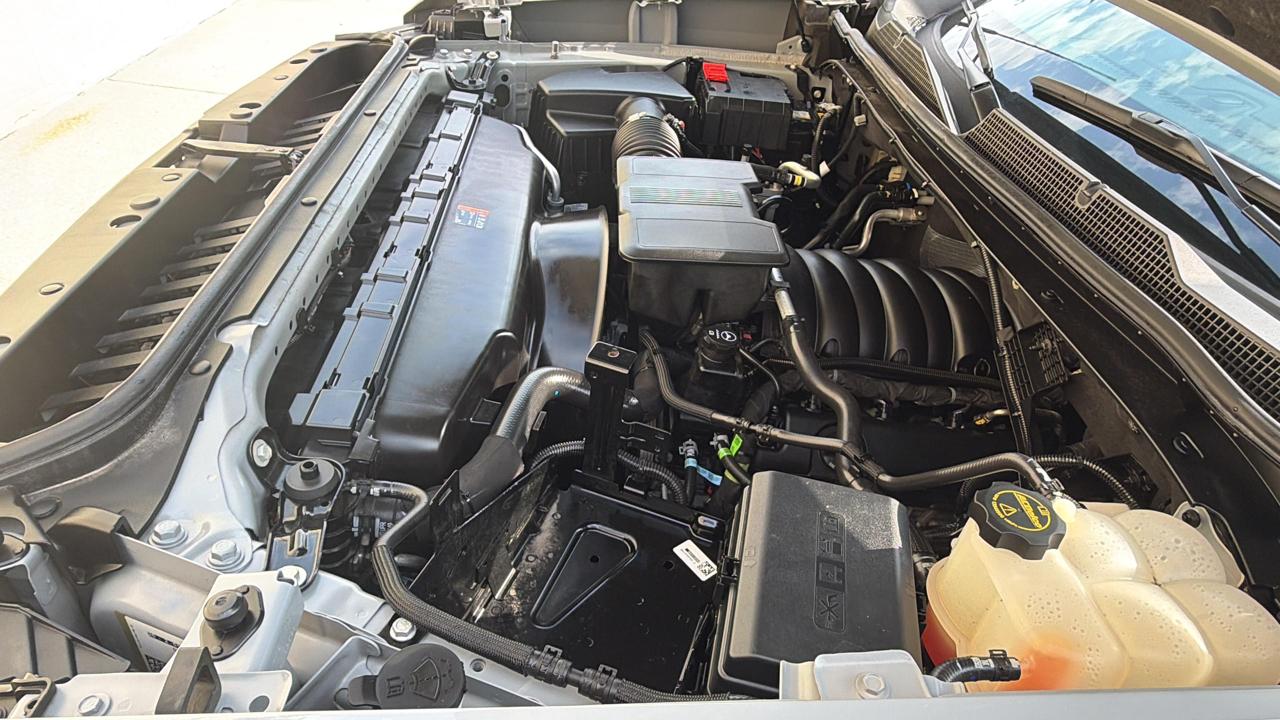 Chevrolet Silverado 2500HD 4WD Crew Cab 159" Custom 2025