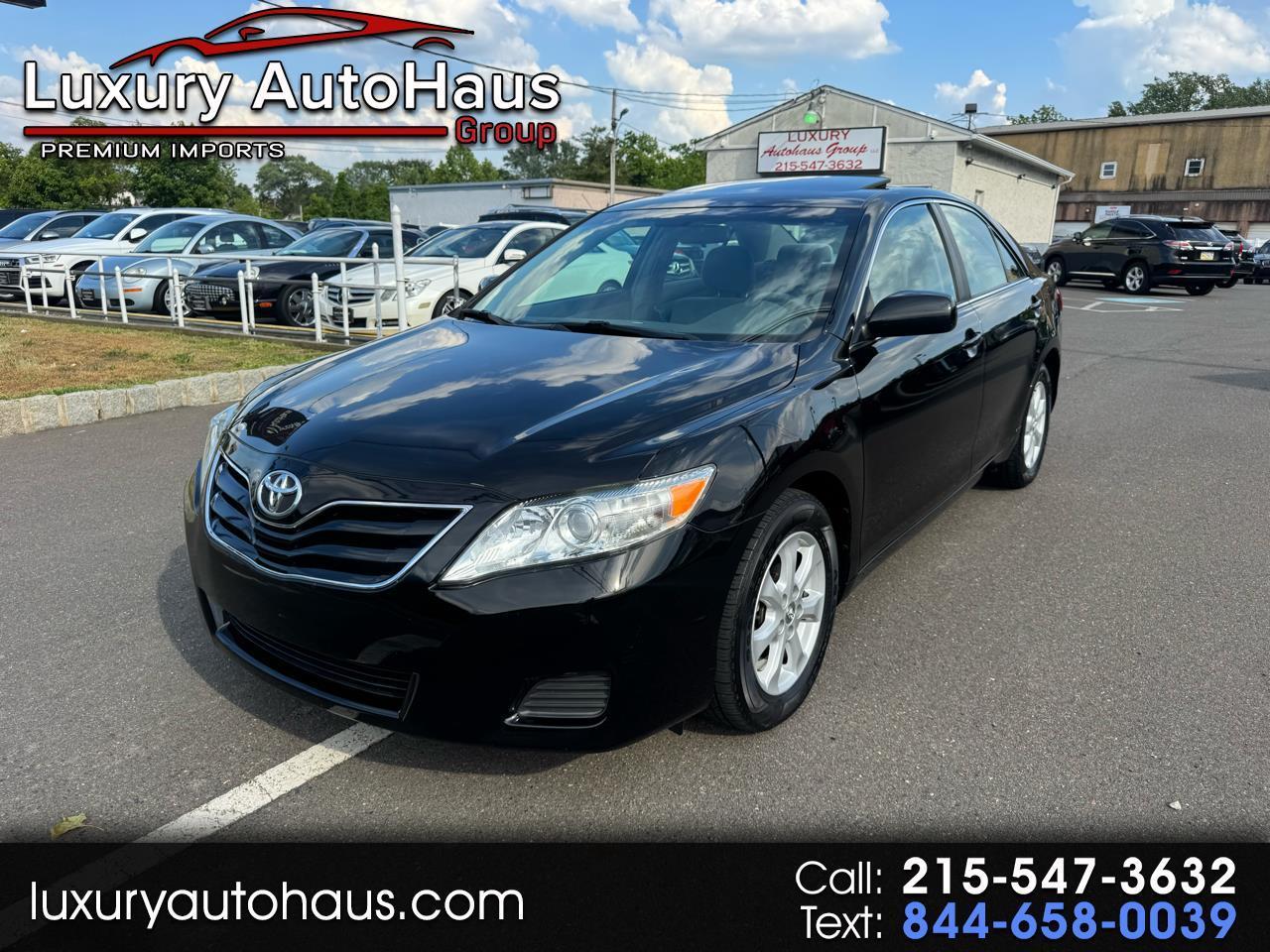 2011 Toyota Camry 4dr Sdn I4 Man LE (Natl)
