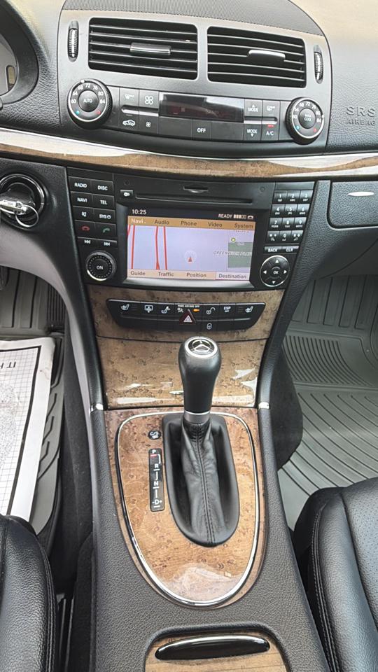 Mercedes-Benz E-Class 4dr Sdn E350 Sport 4MATIC 2009