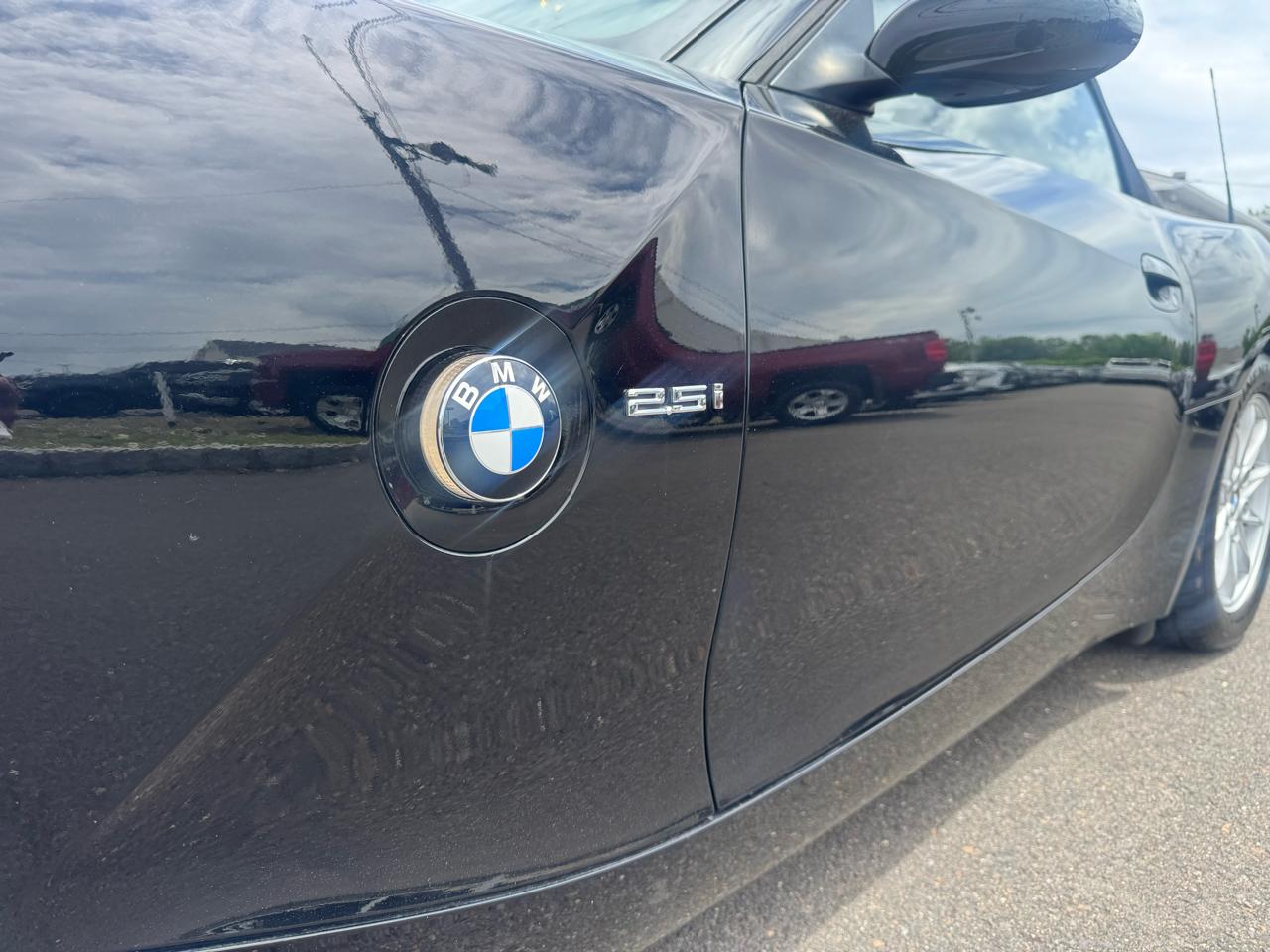 BMW Z4 2dr Roadster 2.5i 2005