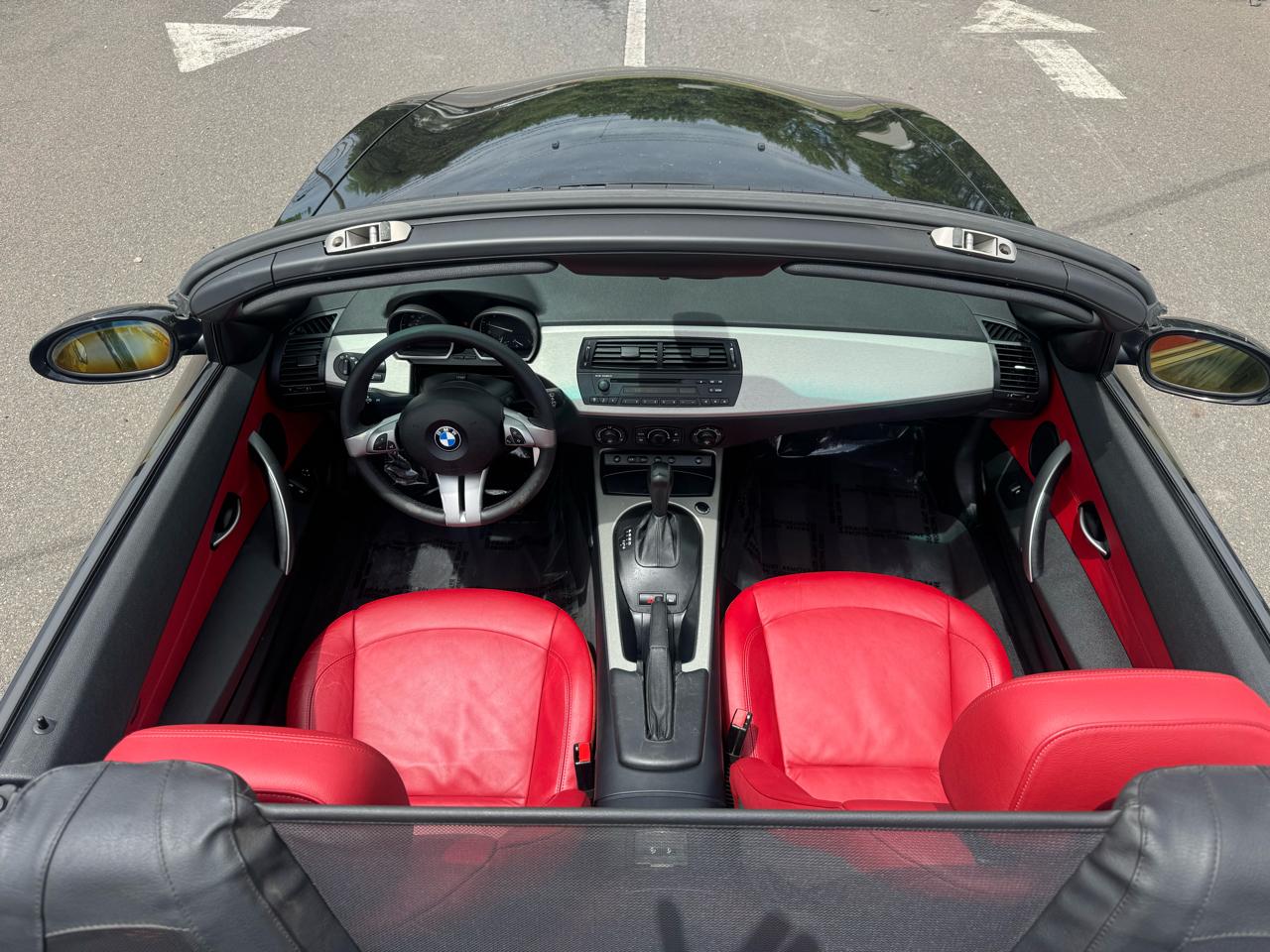BMW Z4 2dr Roadster 2.5i 2005
