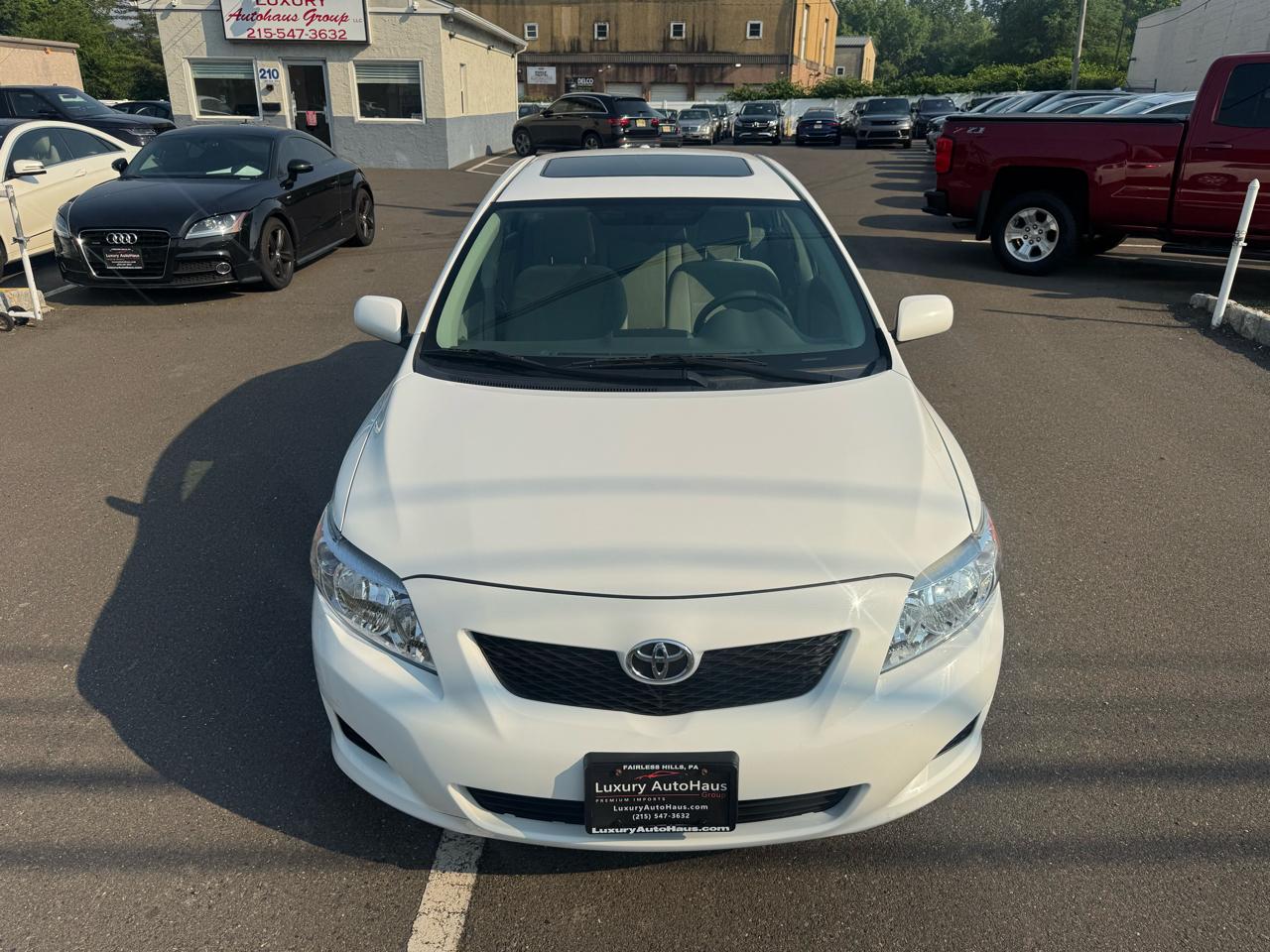 Toyota Corolla 4dr Sdn Auto LE (Natl) 2010