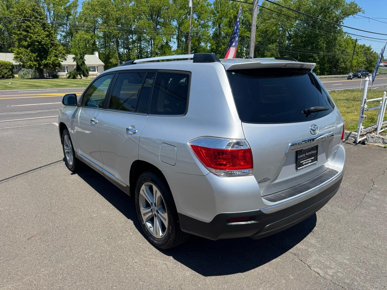 Toyota Highlander 4WD 4dr V6 Limited (Natl) 2013
