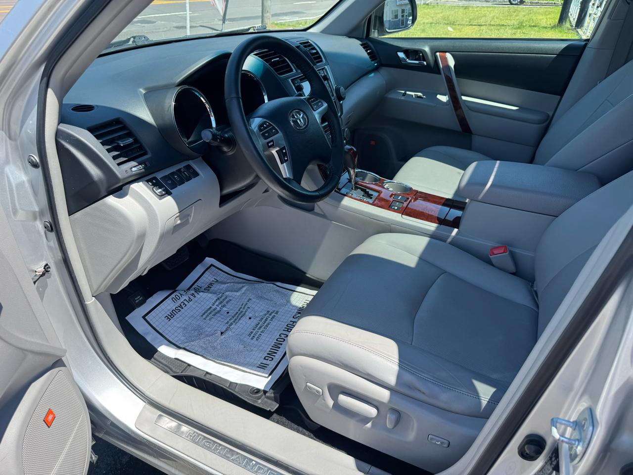 Toyota Highlander 4WD 4dr V6 Limited (Natl) 2013