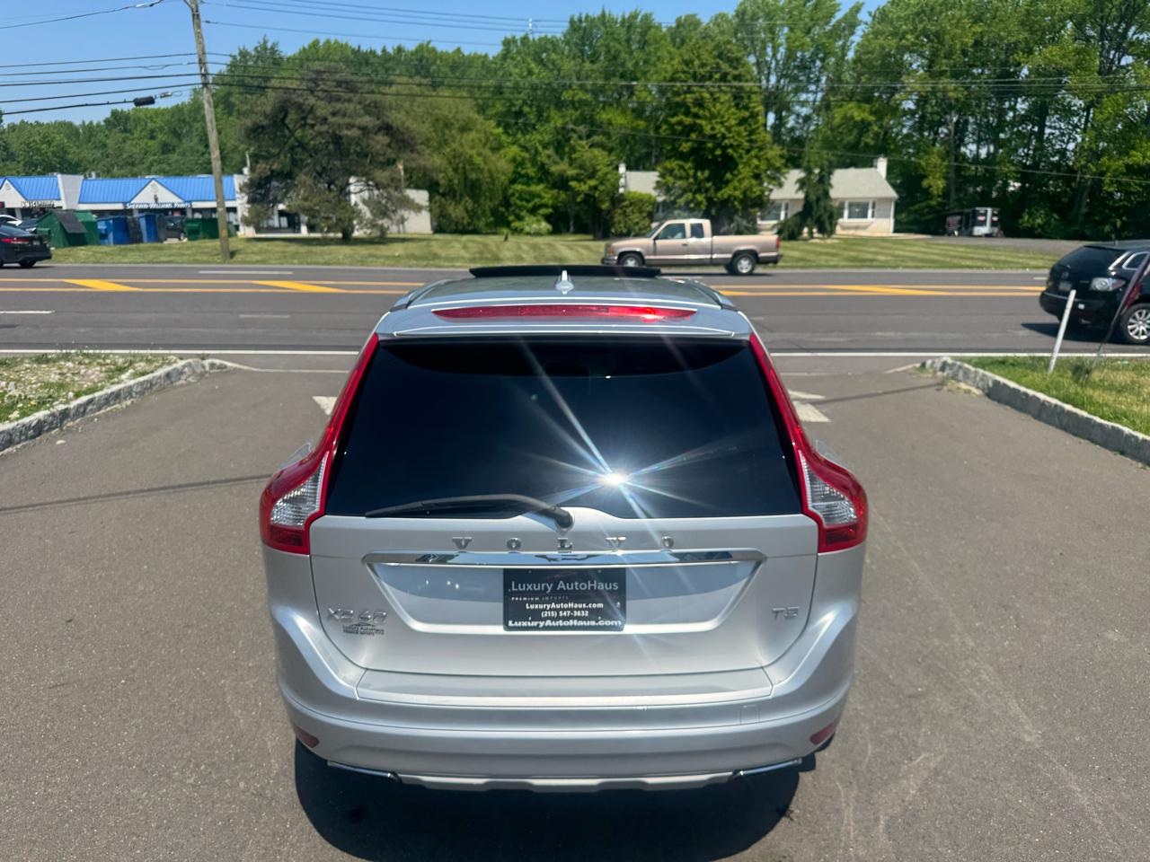 Volvo XC60 FWD 4dr T5 Drive-E Premier 2016