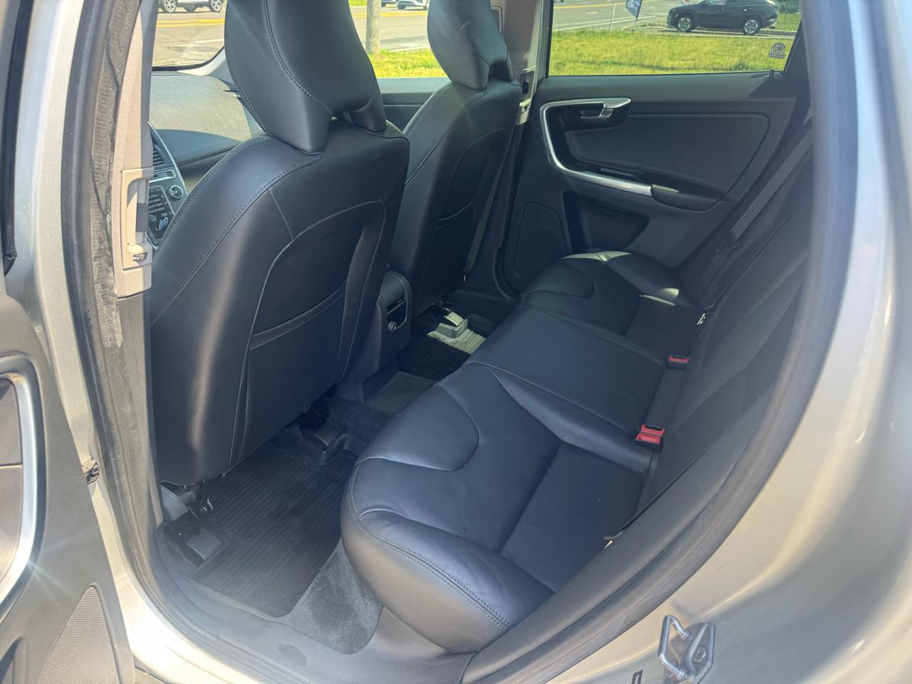 Volvo XC60 FWD 4dr T5 Drive-E Premier 2016