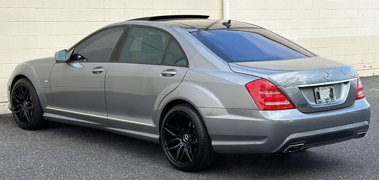 Mercedes-Benz S-Class 4dr Sdn S 550 4MATIC 2012