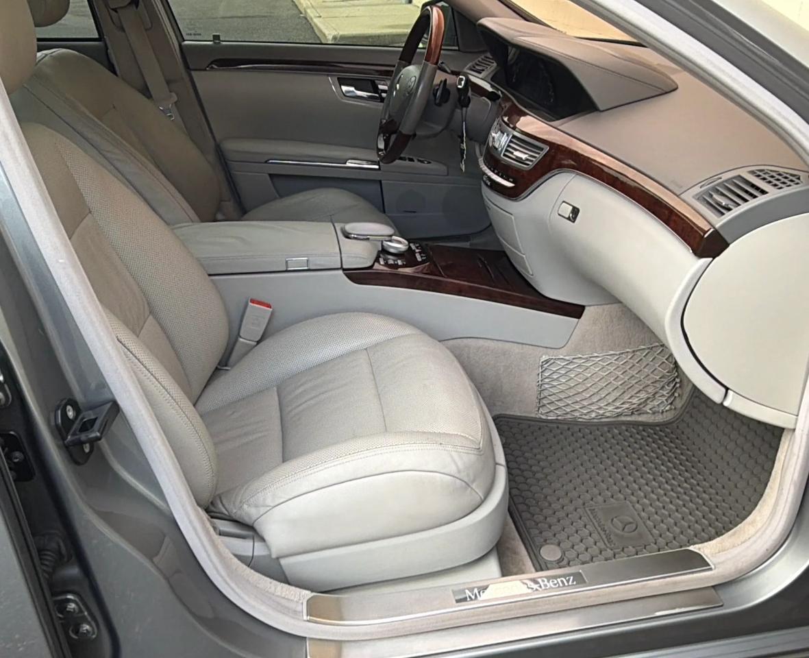 Mercedes-Benz S-Class 4dr Sdn S 550 4MATIC 2012