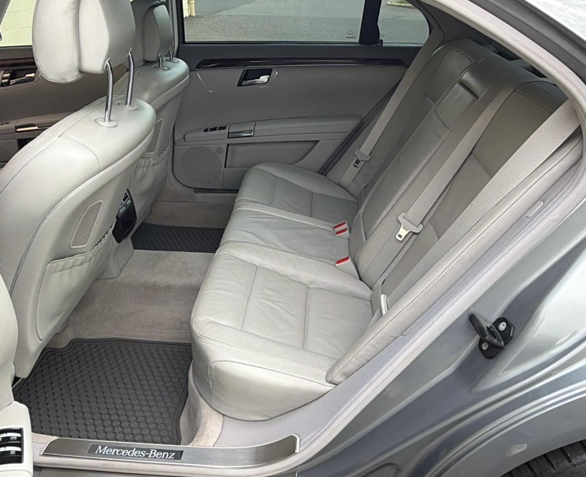 Mercedes-Benz S-Class 4dr Sdn S 550 4MATIC 2012