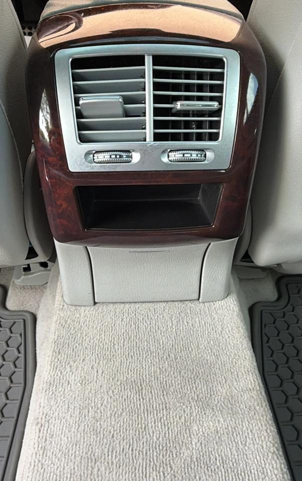 Mercedes-Benz S-Class 4dr Sdn S 550 4MATIC 2012