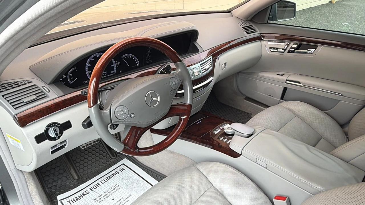 Mercedes-Benz S-Class 4dr Sdn S 550 4MATIC 2012