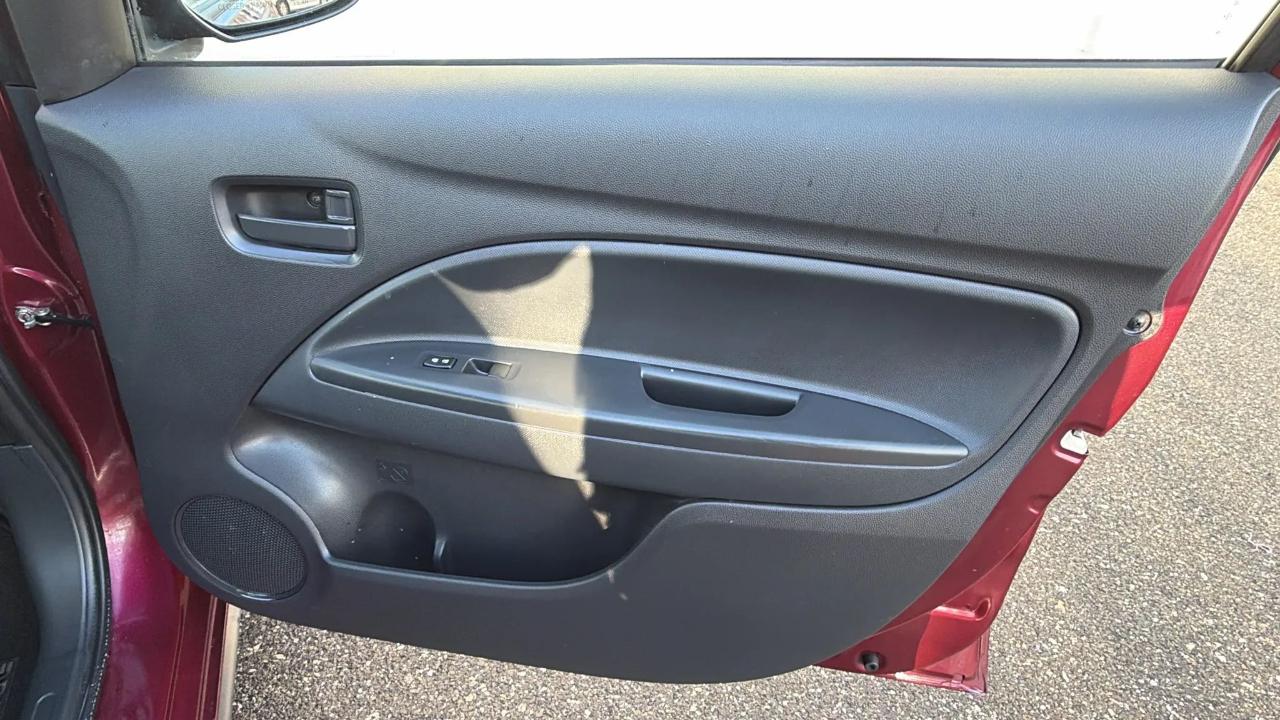 Mitsubishi Mirage ES CVT 2019
