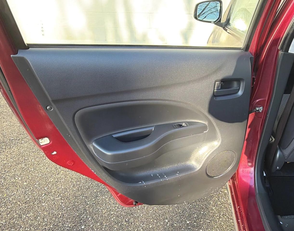 Mitsubishi Mirage ES CVT 2019