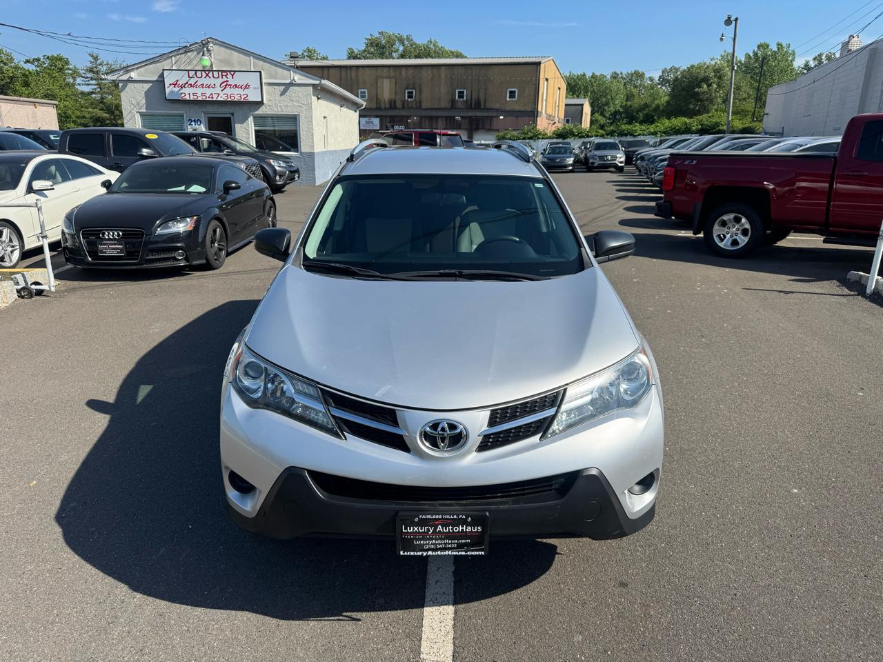 Toyota RAV4 AWD 4dr LE (Natl) 2015
