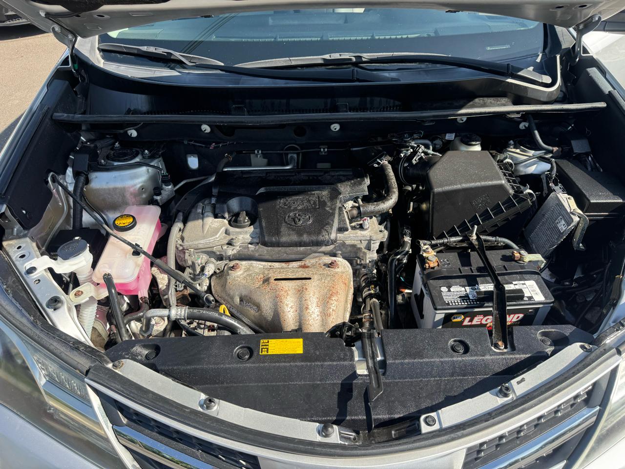 Toyota RAV4 AWD 4dr LE (Natl) 2015