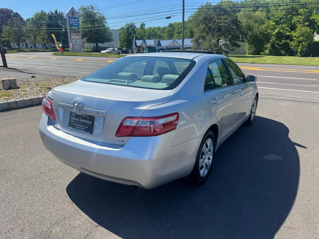 Toyota Camry 4dr Sdn I4 Man (Natl) 2009