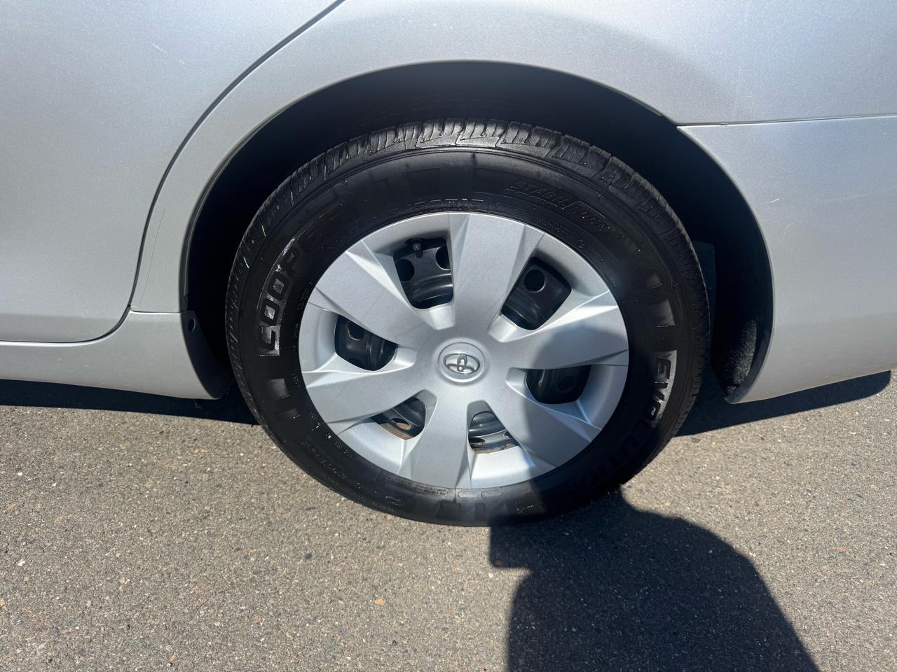 Toyota Camry 4dr Sdn I4 Man (Natl) 2009