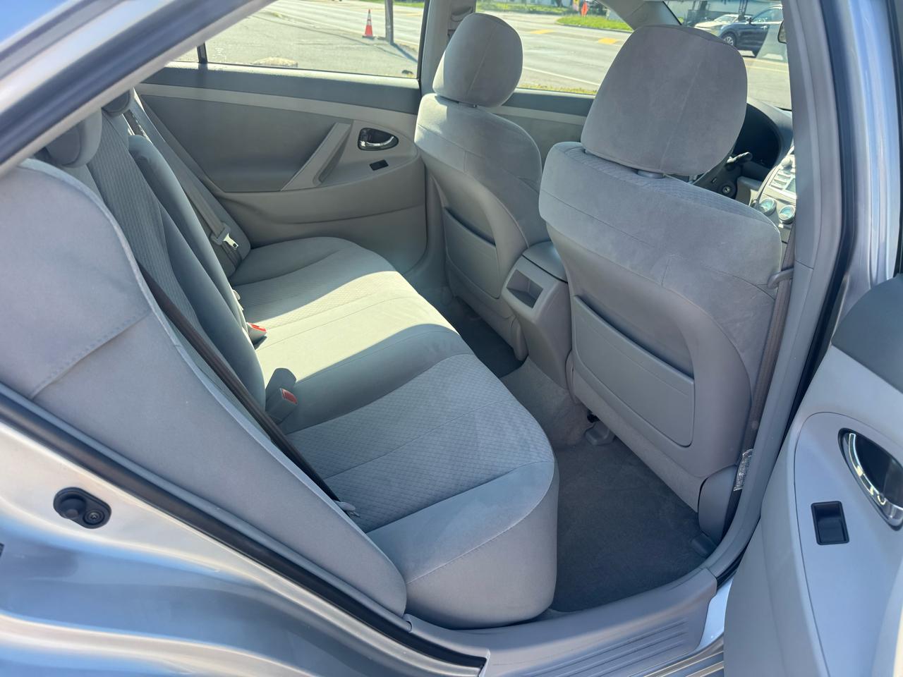 Toyota Camry 4dr Sdn I4 Man (Natl) 2009